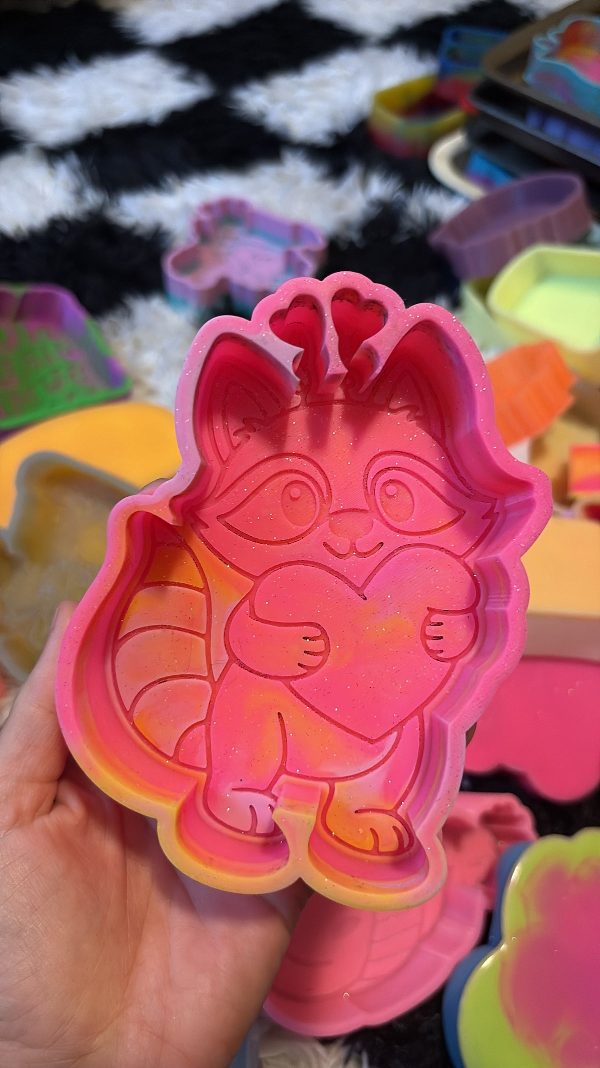 RR Raccoon w/ hearts