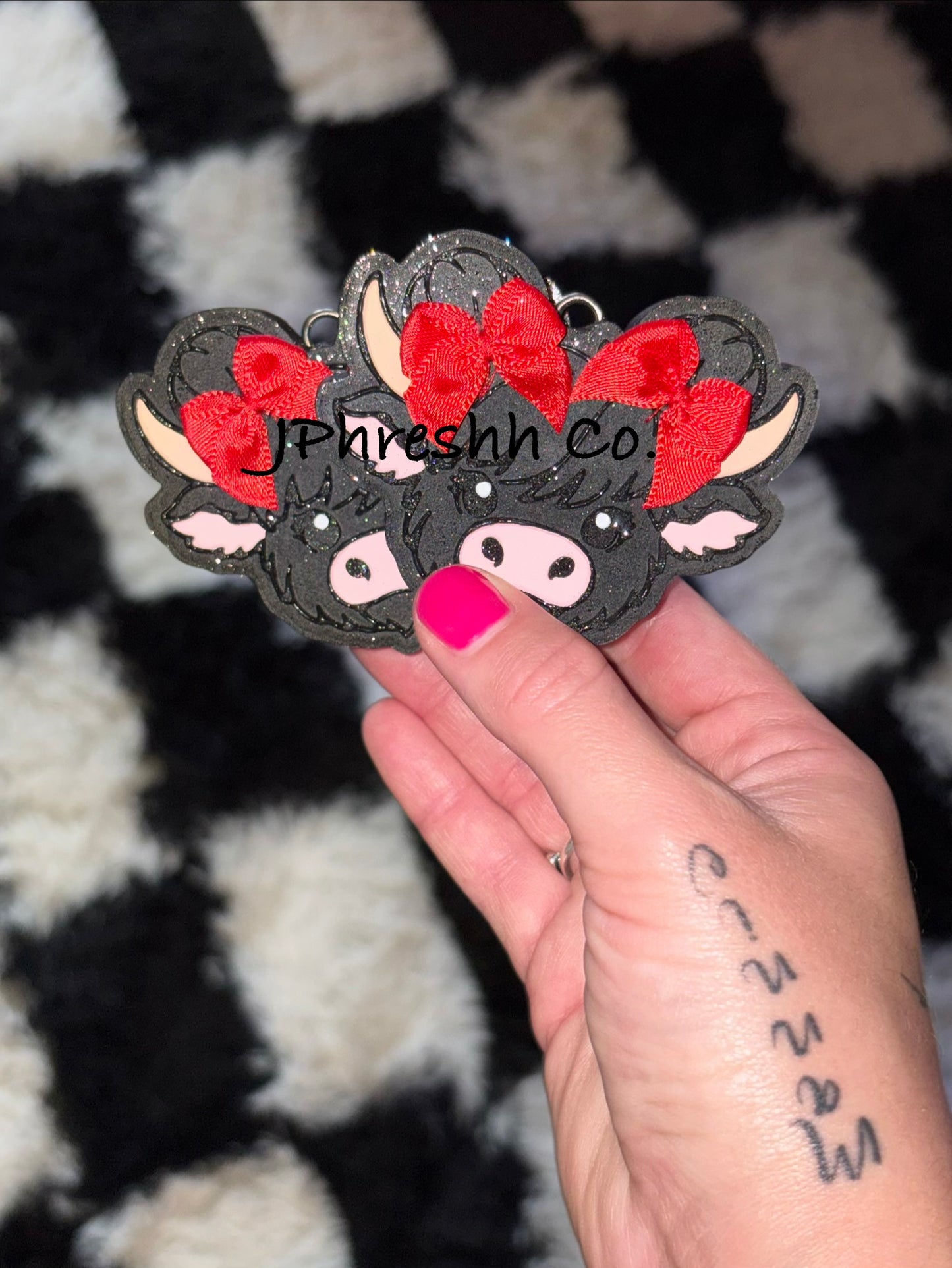 cow w/ space bun vent clips (set of 2)
