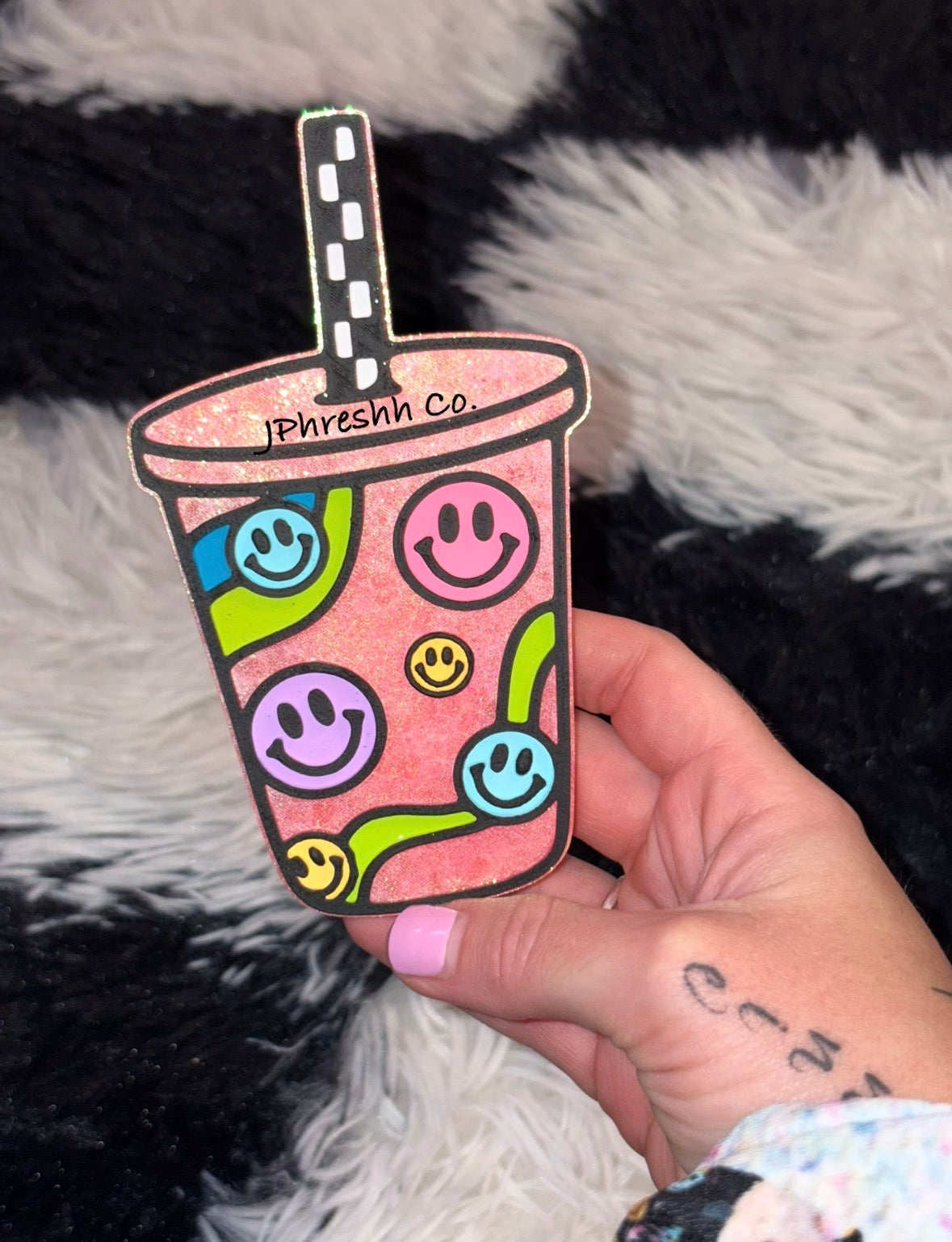 Retro drink w/ checker straw