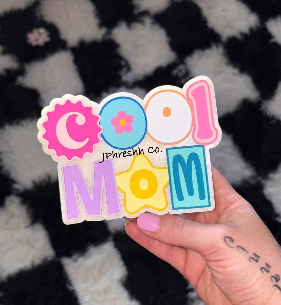 Cool  mom